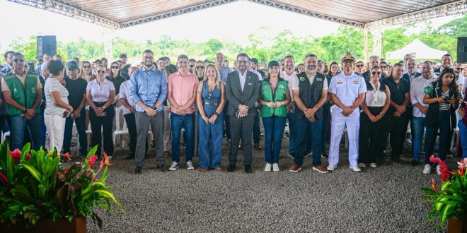 Governo do Acre assina ordem de serviço para construção da 6ª ponte sobre o Rio Acre, em Rio Branco