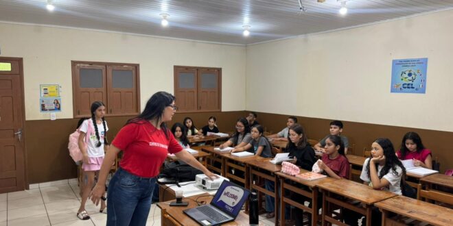 Centro de Estudos de Línguas do Acre inicia ano letivo com 3,5 mil alunos matriculados