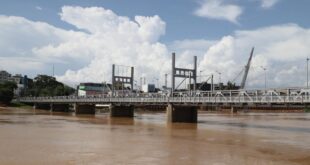 Alívio: Rio Acre sai da cota de transbordamento na capital