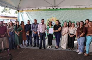 Governador e vice entregam veículos, equipamentos e cestas básicas para fortalecer assistência social