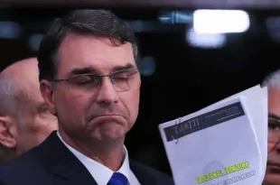 Veja 15 escândalos imorais atribuídos aos Bolsonaro após Flávio dizer que “Lula trouxe a imoralidade”