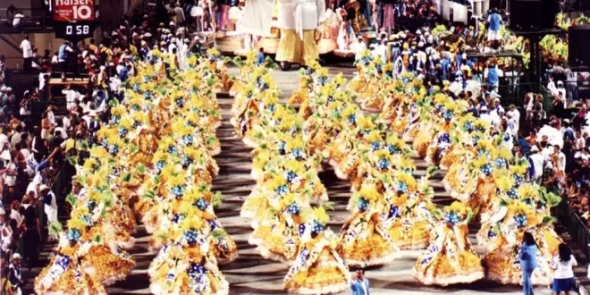 As 5 vezes em que presidentes foram homenageados ou criticados por escolas de samba no Carnaval