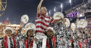O carnaval foi, é e sempre será pura política
