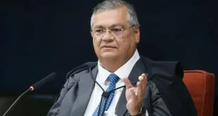 Dino barra privatização da empresa que gere controles dos sistemas de segurança do PR