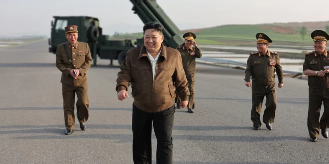 Sem dar bola para Trump: Coreia do Norte promete ampliar arsenal nuclear ‘tanto em tamanho quanto capacidade’