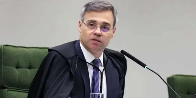 Caso Master, a reescrita em movimento pelas mãos de Mendonça