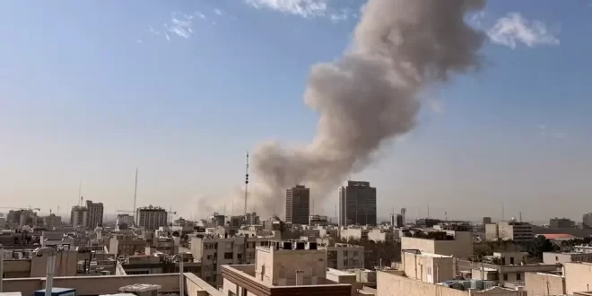 EUA e Israel bombardeiam o Irã; explosões atingem Teerã e outras quatro cidades
