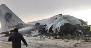 Avião militar com dinheiro cai na Bolívia, mata 15 e deixa 30 feridos
