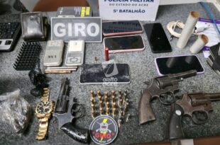 Cinematográfica: PM cerca casa e interrompe reunião de facção criminosa