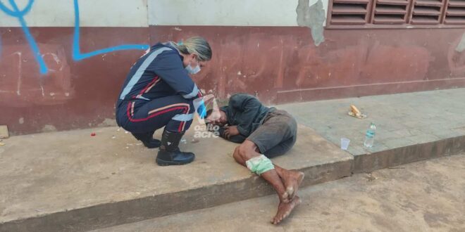 Violência em Rio Branco: morador de rua é espancado a golpes de ripa