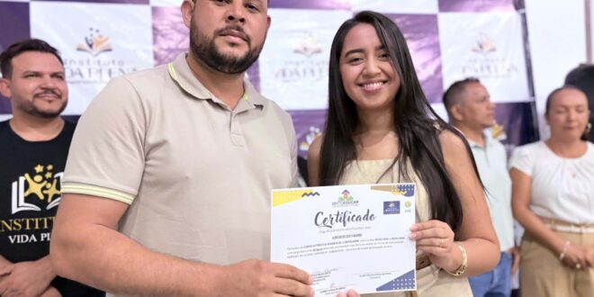 Parceria entre Estado e organização da sociedade civil entrega 80 certificações em cursos profissionalizantes na capital