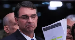 O esforço para esconder os crimes e os podres da família Bolsonaro