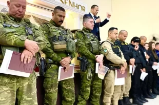 Contrariando portaria da PM, Igreja Universal atua irregularmente em quartéis do PR