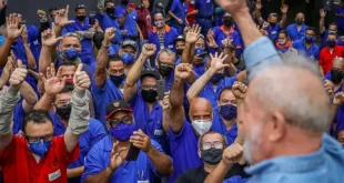 Efeito Lula: renda do trabalho cresce 19,6% nos últimos 4 anos e reduz desigualdade no Brasil