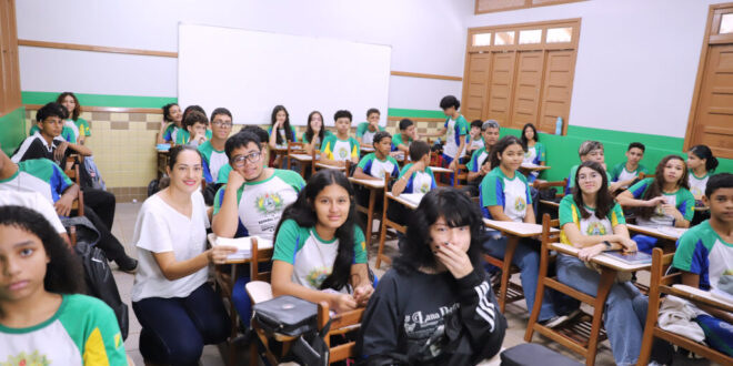 Acre está entre 4 estados do Brasil que garantem apoio pedagógico a alunos com deficiência nas escolas