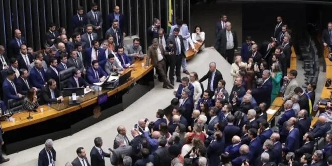 Conselho de Ética vota parecer sobre a ocupação da Mesa nesta terça
