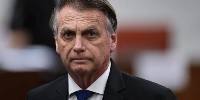 Justiça devolve direitos de ex-presidente a Jair Bolsonaro