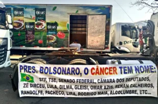 Greve dos caminhoneiros é inflada por bolsonaristas e canais da extrema direita nas redes