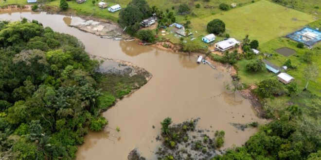 Governo do Acre leva internet via satélite às comunidades rurais no Juruá