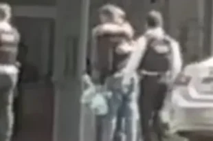 O pacto da machosfera que acolhe feminicidas com um abraço e tapinha nas costas