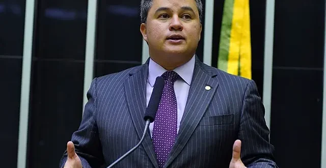 Senador do PL teve boleto de R$ 51 mil pago por acusado de lavar dinheiro para o Careca do INSS
