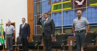 Laicidade no lixo: governo Tarcísio amplia poder de Edir Macedo, pastor mais rico do Brasil