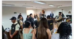 Mãe que matou e cortou pênis de abusador de sua filha é absolvida