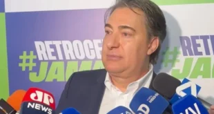 Debandada no PR: Moro causa divisão no PL e 48 prefeitos deixam o partido