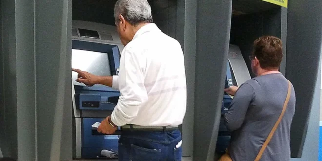 Febraban alerta sobre golpe do falso gerente