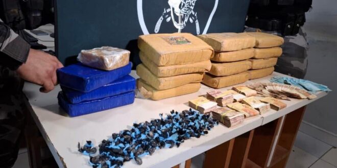 Drogas em Rio Branco: BOPE apreende 3,5 kg de oxidado, 120 trouxinhas de cocaína e R$ 14 mil em operações