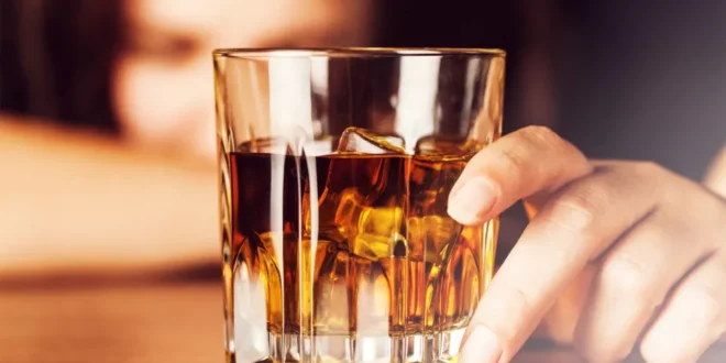Quase 12 milhões de brasileiros sofrem com alcoolismo