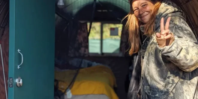 Alternativa à desumana internação involuntária: construção de cabanas acessíveis para moradores de rua