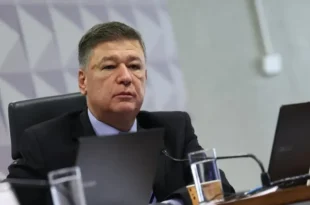 Corrupção que chama? presidente do CPMI do INSS comprou avião de R$ 330 mil por R$ 1,5 milhão