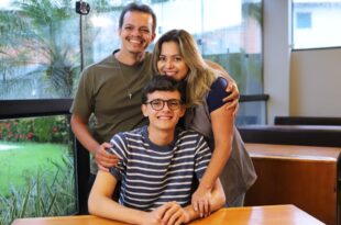 Família que estuda unida vence junto: força-tarefa familiar garante aprovação de pais e filhos em concurso