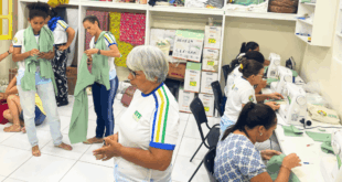 Ieptec leva cursos de costureira e agente de informações turísticas para mulheres em Xapuri