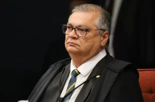 Dino determina que Banco Central bloqueie saque de emendas em dinheiro