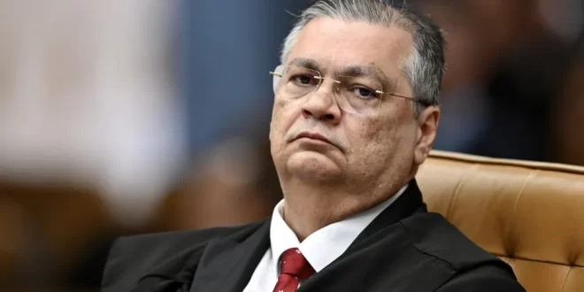 Prefeito e vice de Macapá são afastados por suspeitas de fraude em licitação da Saúde