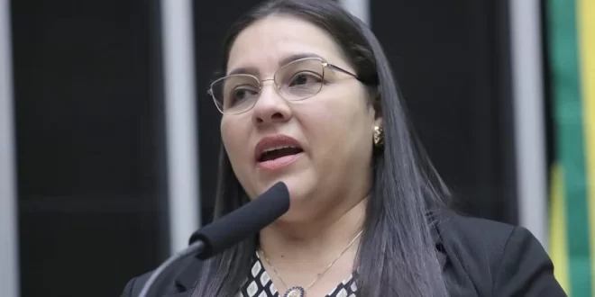 Meire Serafim propõe uso obrigatório de umidificadores nas escolas