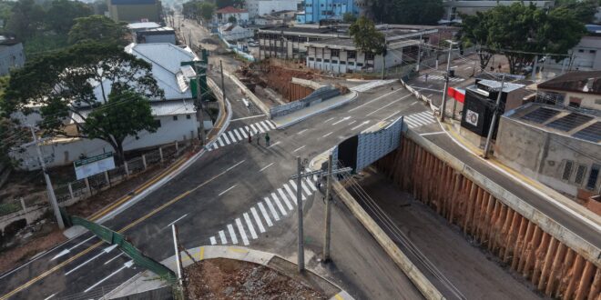 Trânsito na Getúlio Vargas funcionará em sentido duplo durante obras do Complexo Viário