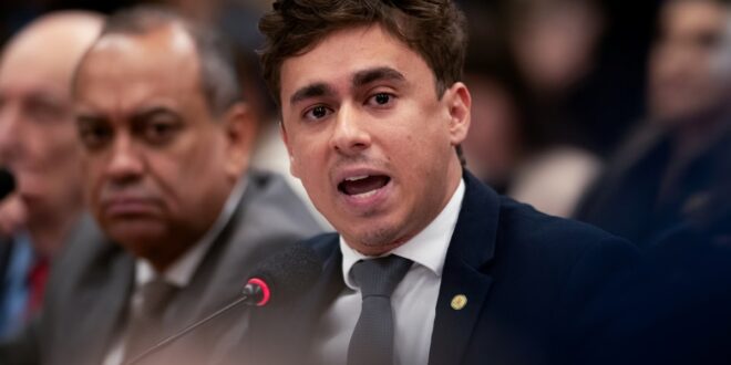 Vai vendo: Nikolas Ferreira associa negros e pardos ao crime durante entrevista
