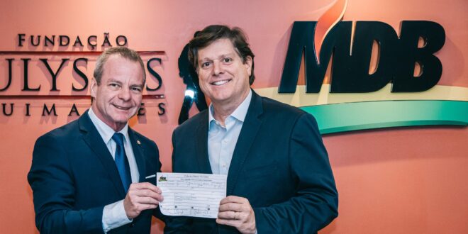 Pedro Longo se filia ao MDB em Brasília e recebe as boas-vindas de Baleia Rossi