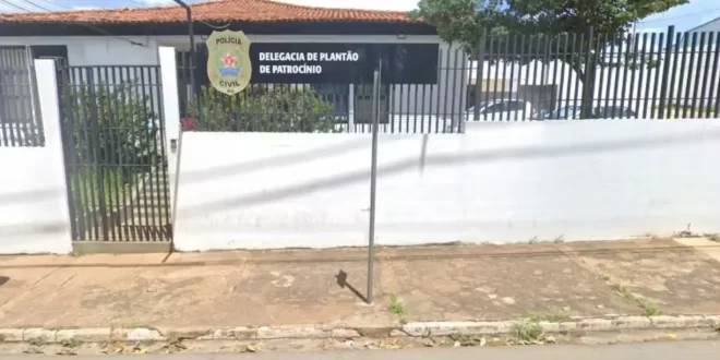 Pode rir: gemidos de sexo são confundidos com gritos de socorro e parceiro da mulher vai em cana