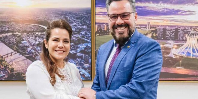 Mara Rocha e Alan Rick assumem o compromisso de defender os estudantes brasileiros que fazem faculdade no exterior