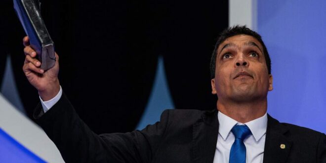 Lá vem ele de novo: Cabo Daciolo se filia ao Mobiliza e anuncia pré-candidatura à Presidência