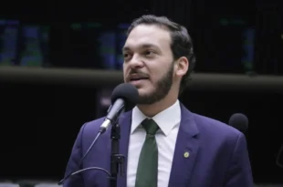 Mistura de política com bandidagem: ex-deputado é preso por envolvimento em megafuga de presos
