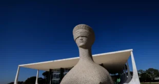 STF decide que piso salarial da educação básica vale para professores temporários
