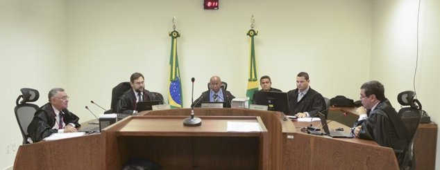 Violência no Acre: pai e filho acusados de homicídio e sequestro serão julgados na capital após tentativa de suborno de jurados