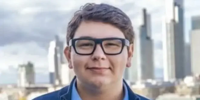 É a extrema direita, estúpido: Milei nomeia influenciador de 23 anos, sem formação universitária, chefe de estatal nuclear argentina