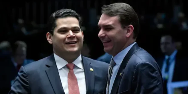 Como a dobradinha Alcolumbre e Flávio Bolsonaro articulou derrota de Messias no Senado