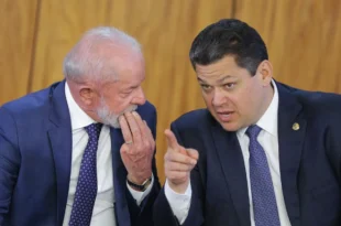 Alcolumbre derrota Lula, Messias e evangélicos